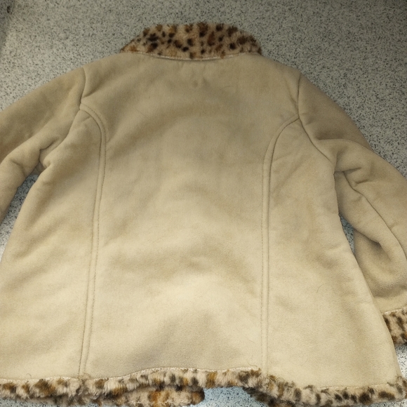 3T coat - Picture 2 of 9